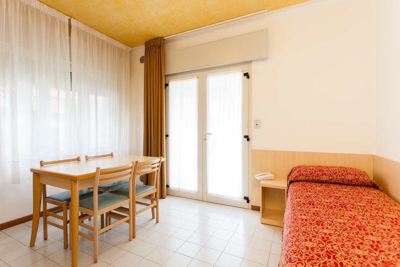 לידו די ג'סולו Residence Marina מראה חיצוני תמונה